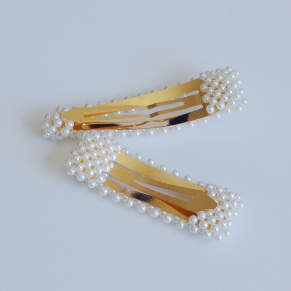 NEW | 2 Pieces - Pearl Hair Barrettes Clips Set - Picture 3 of 3